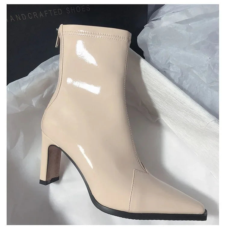 Bottines Chelsea Femme Talon Haut Bout Pointu — Style Goth, Hiver 2024