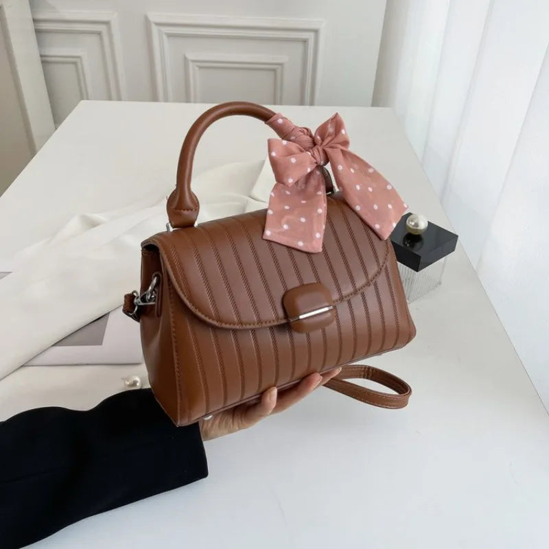 Sac Satchel Carré Minimaliste Femme — Détail Cuir, Grande Capacité, Sac Couches Luxe