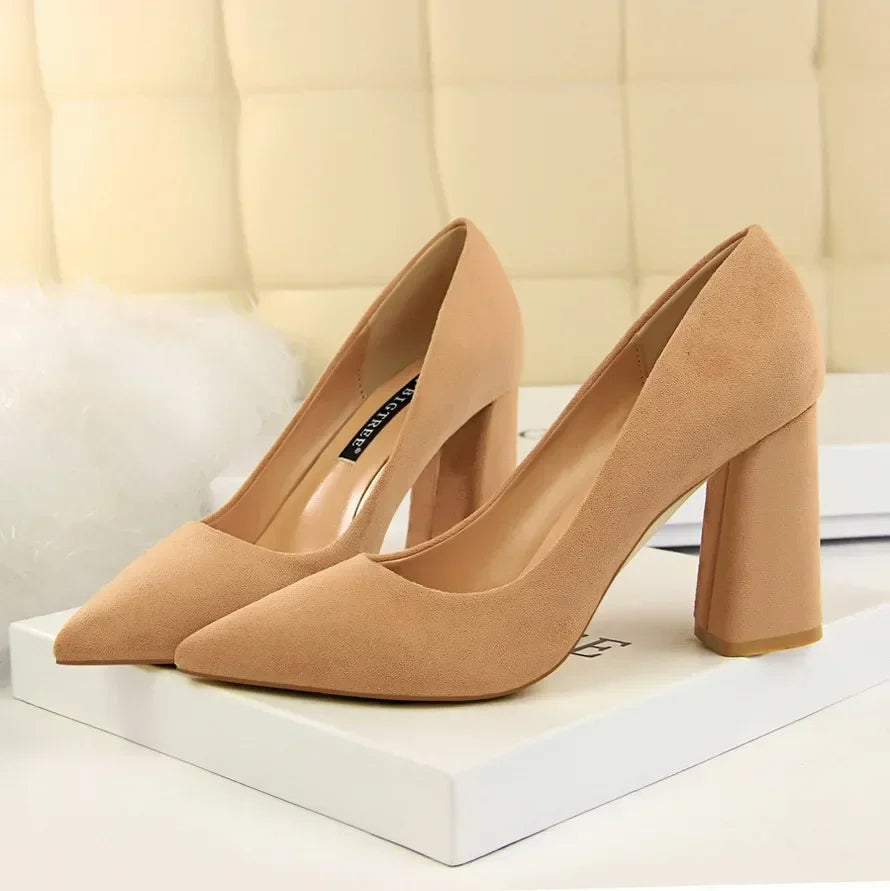 Escarpins Suède Talon Bloc 8.5cm Femme — Rouge Kaki, Soirée Danse Nightclub